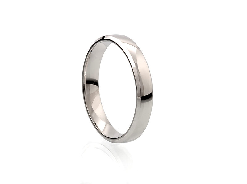 Ring halvkupad profil med lätt fasad kant 4 mm bred vitguld 18 karat 