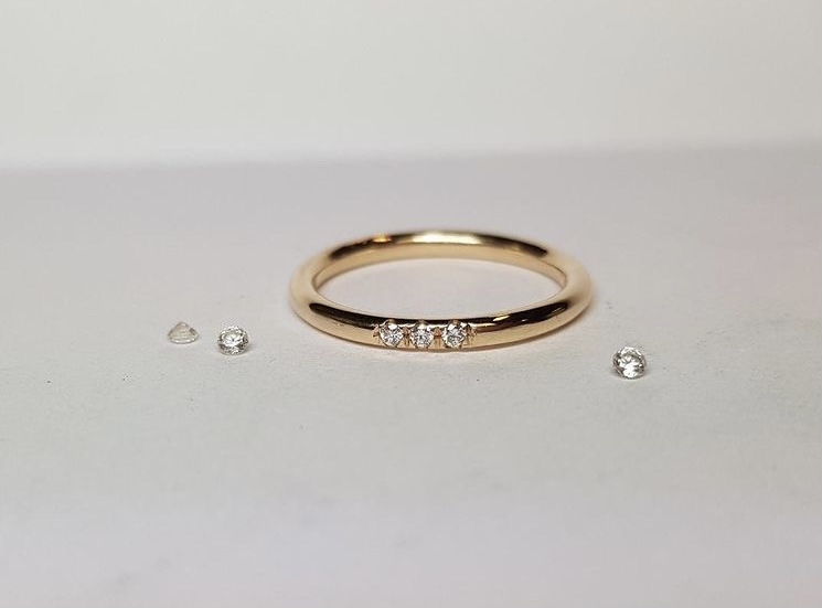 Ring Li handgjord guld 18 karat 
