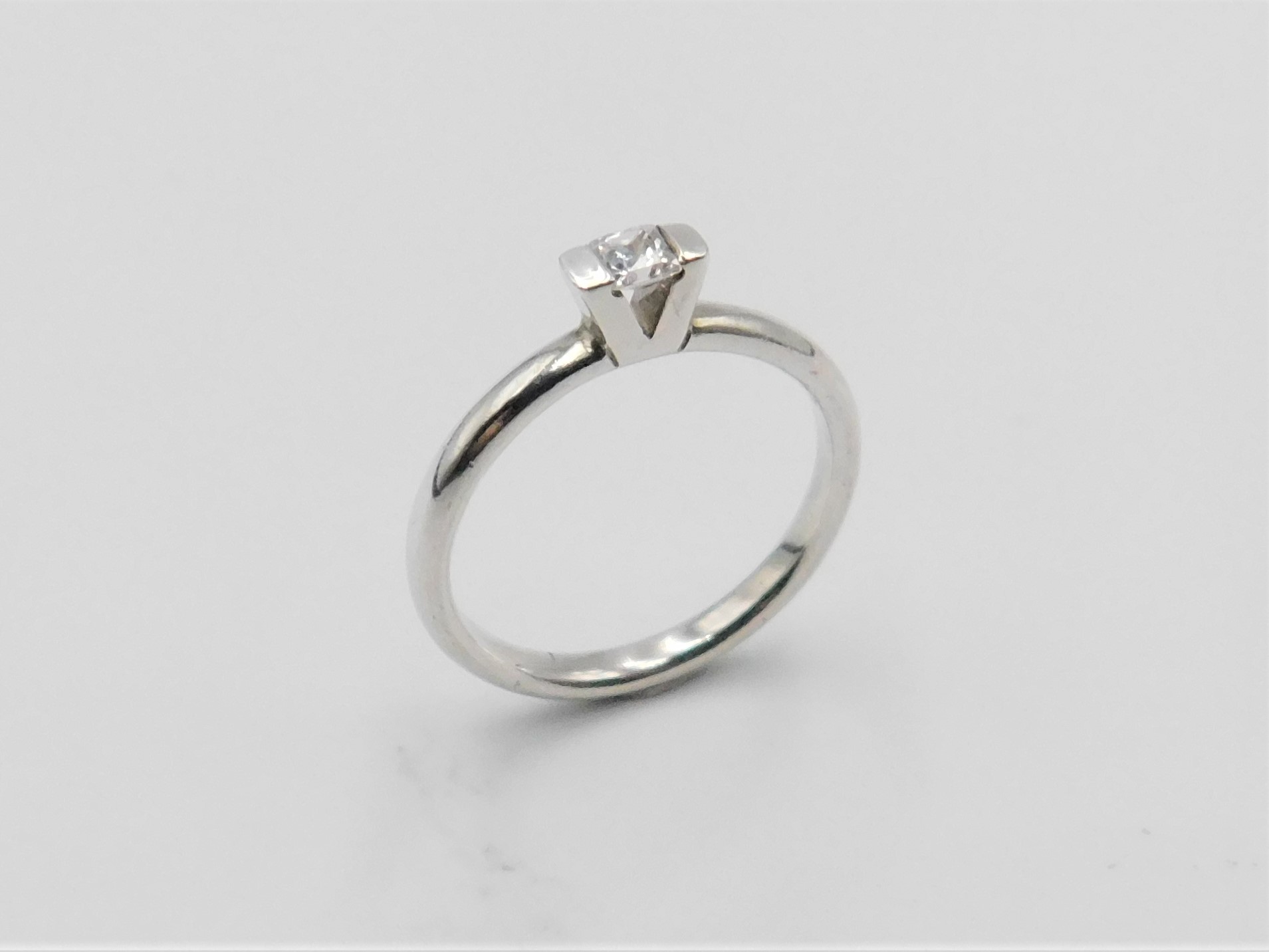 Ring Idun handgjord guld 18 karat 