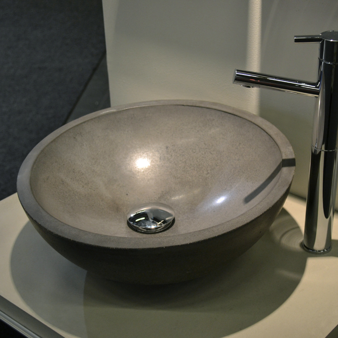 HANDFAT LUTANDE SKÅL - 2