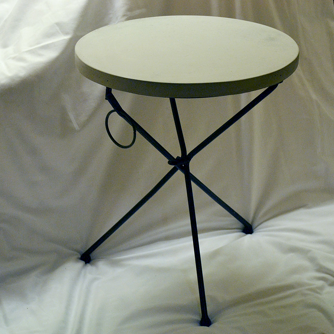 TABLE STAND - 3
