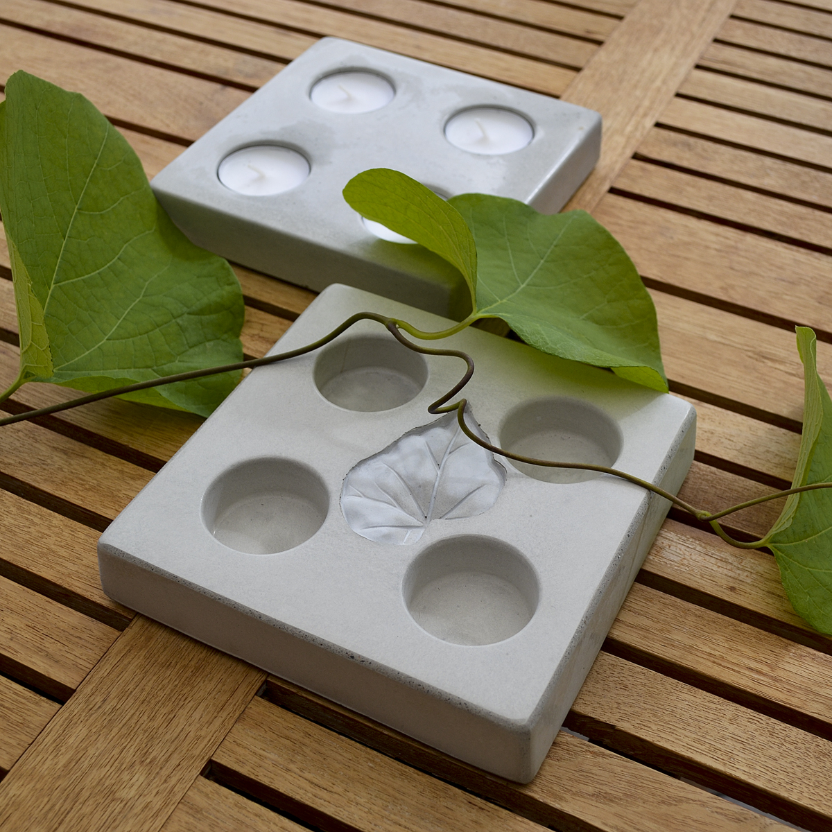 SQUARE 4 CANDLES