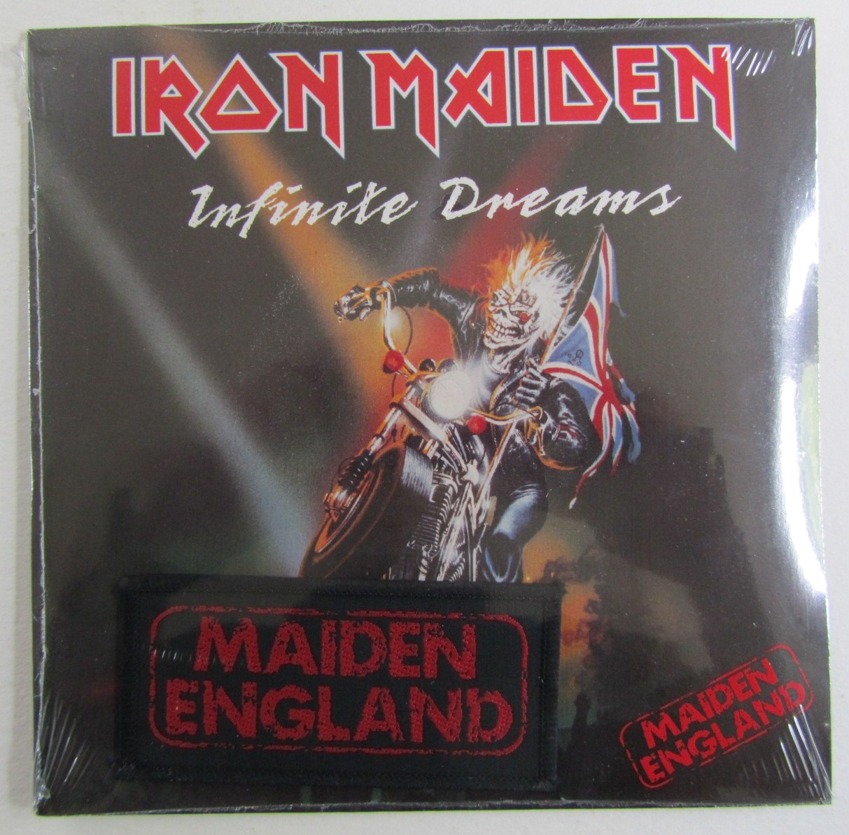 Iron Maiden Infinite Dreams 7" med tygmärke