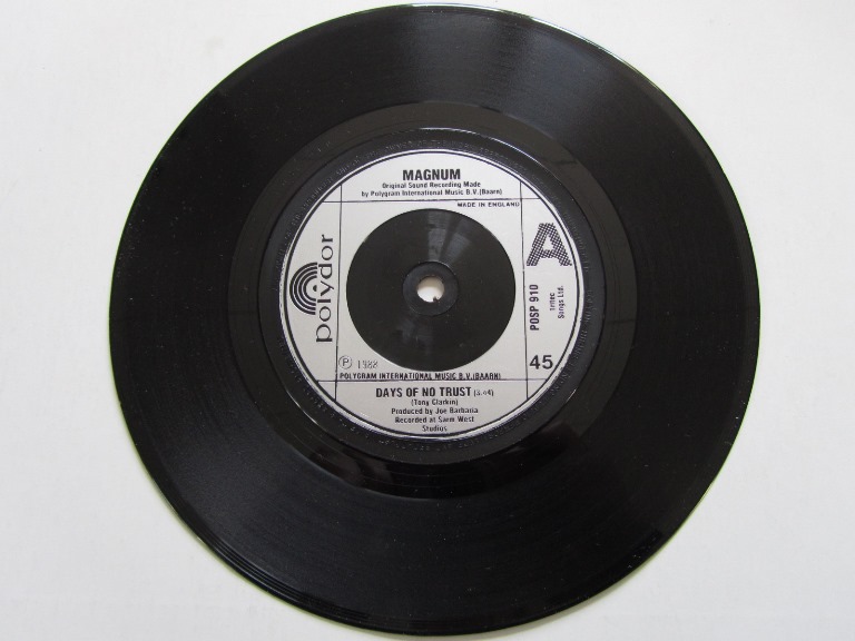 Magnum Days of no Trust / Maybe Tonight 7" singel - 3