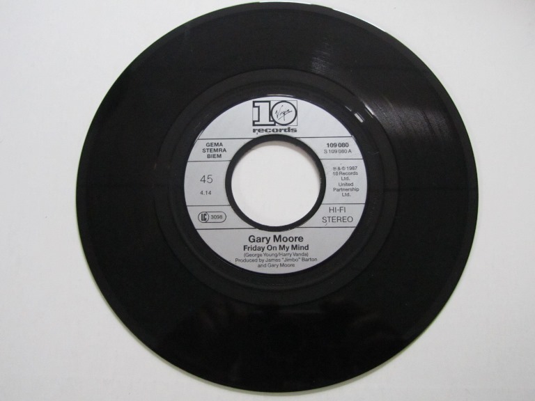Gary Moore Friday on My Mind / Reach for the Sky (live) 7" singel - 3