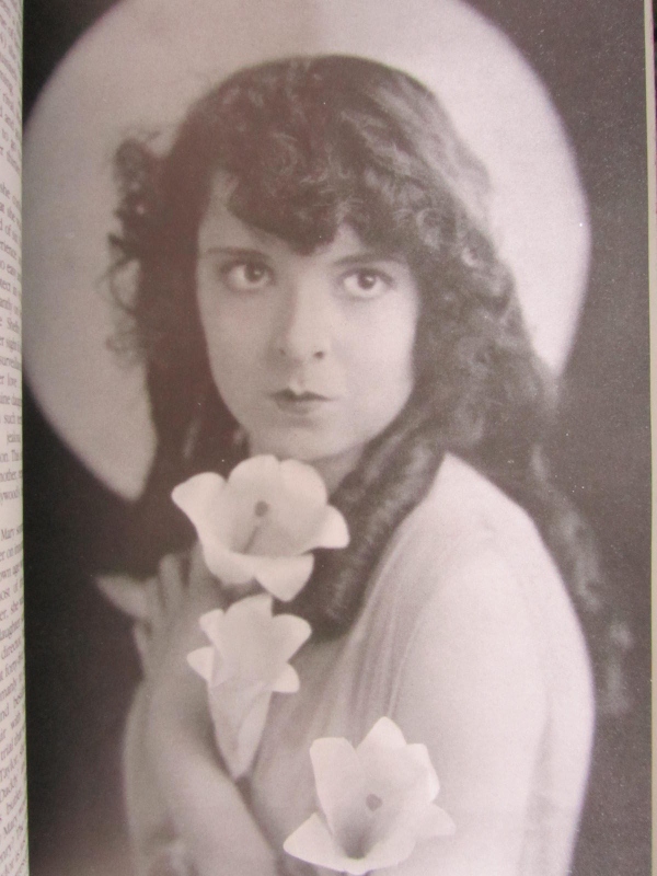 Hollywood Lolita - 3