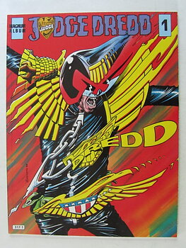 Judge Dredd Magnum Album 1