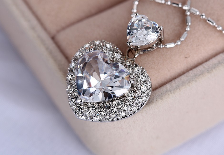 Smyckeset med Cubic Zirconia Solitaire samt i Platinumplätering - 7