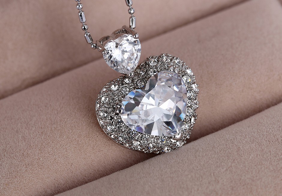 Smyckeset med Cubic Zirconia Solitaire samt i Platinumplätering - 8
