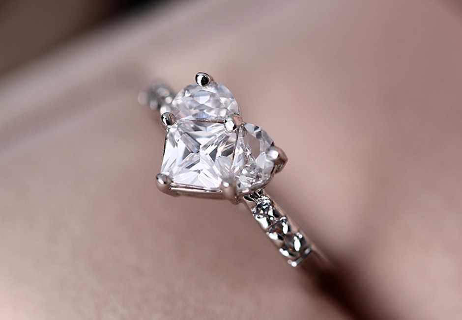 Smyckeset med Cubic Zirconia Solitaire samt i Platinumplätering - 13