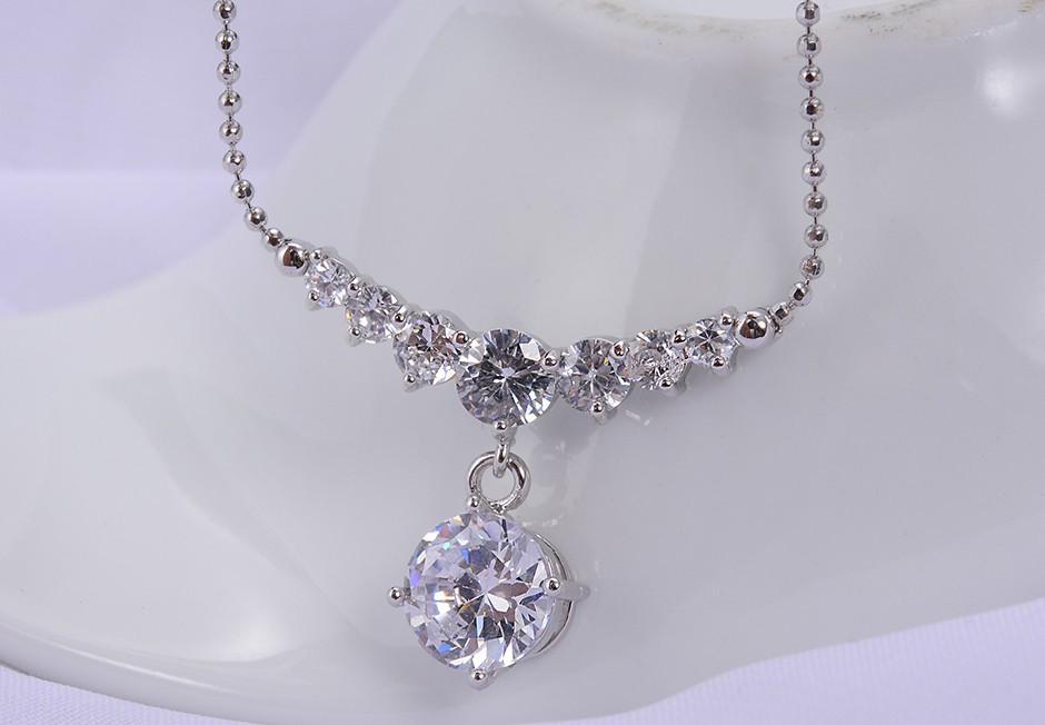 Smyckeset med Cubic Zirconia Solitaire samt i Platinumplätering - 4