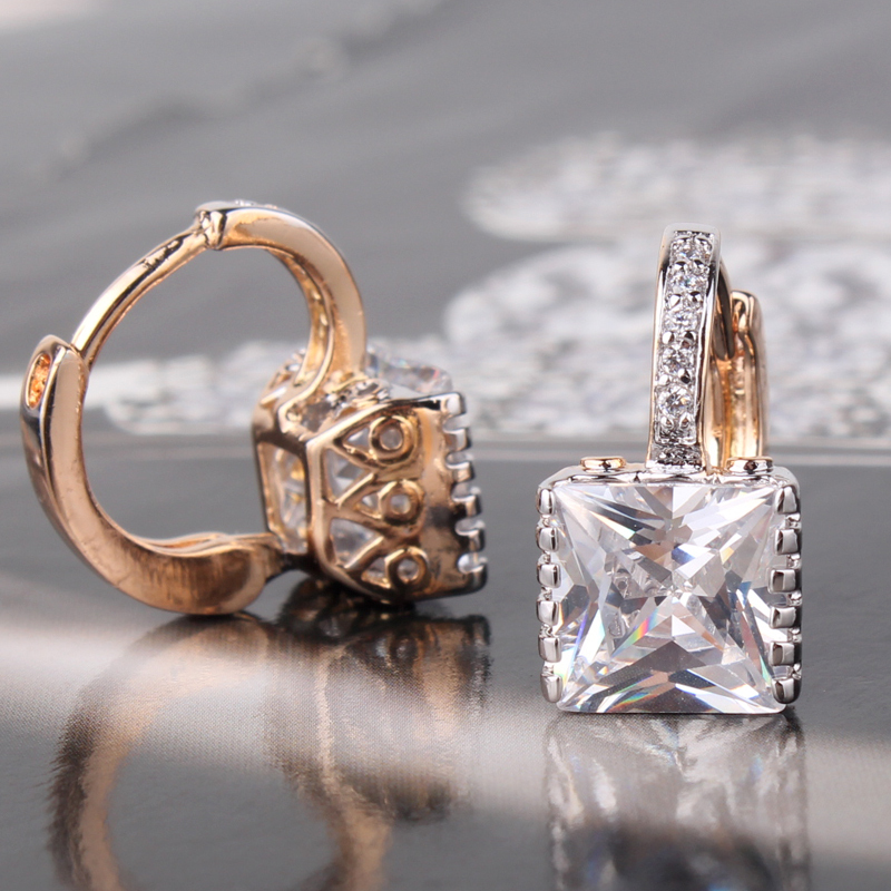 Örhängen med Cubic Zirconia och i 18 K Guldplätering - 2