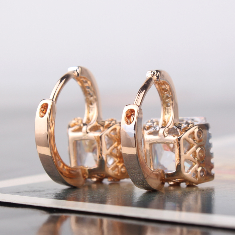 Örhängen med Cubic Zirconia och i 18 K Guldplätering - 3