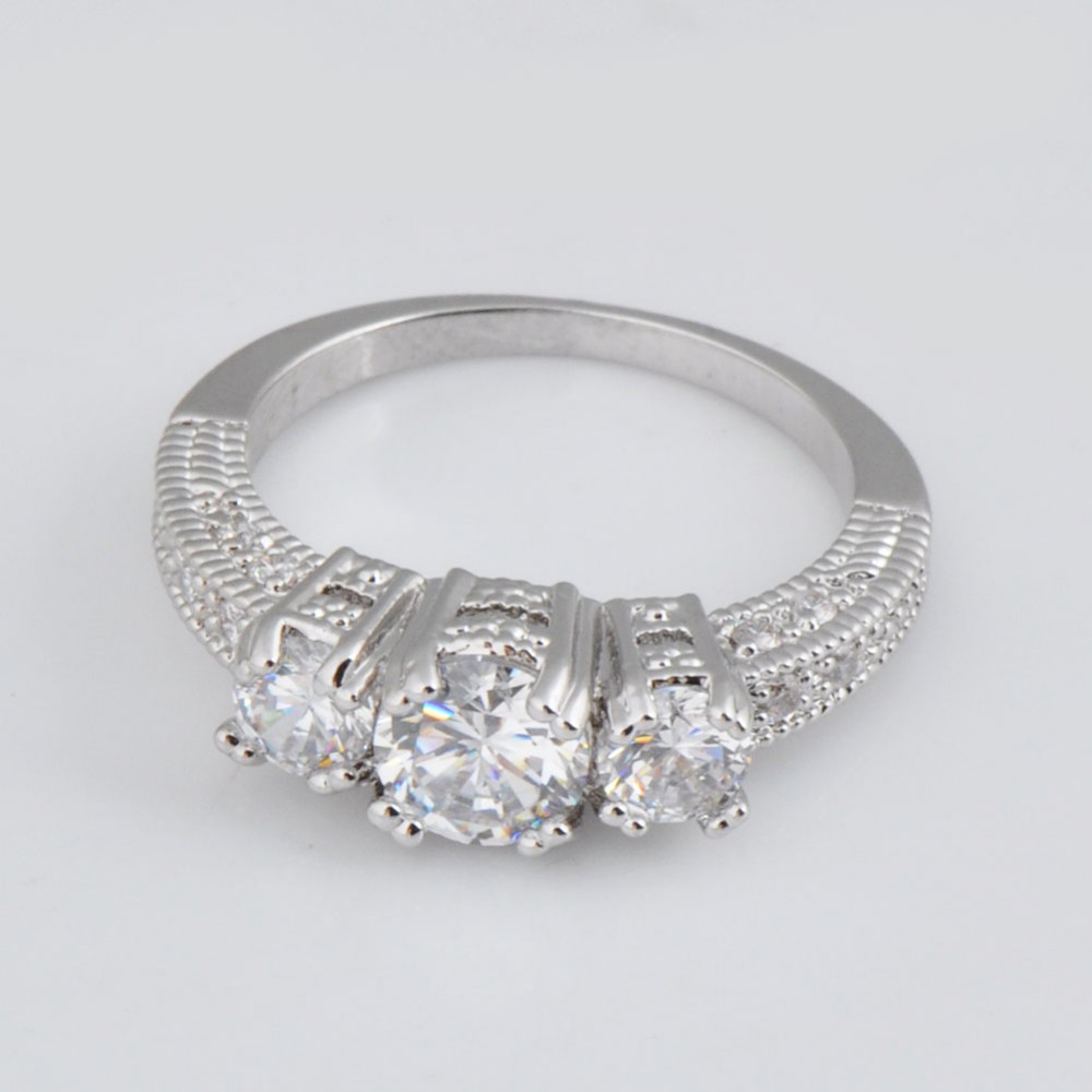 Ring med Cubic Zirconia i olika storlekar och i 925 Sterling Silverplätering - 5