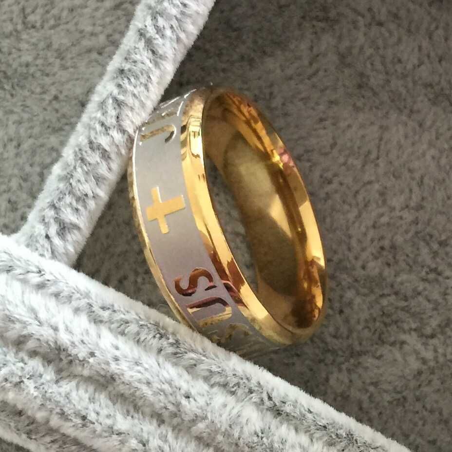 Ring "Jesus" i Titanium- och 18K Guldplätering - 4