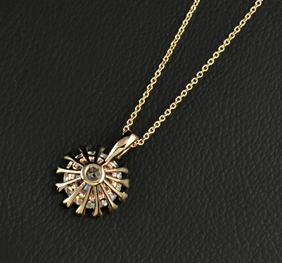 Halsband "Star" med stort hänge i Cubic Zirconia och guldplätering - 3