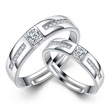 Parringar med Cubic Zirconia och i Platinumplätering