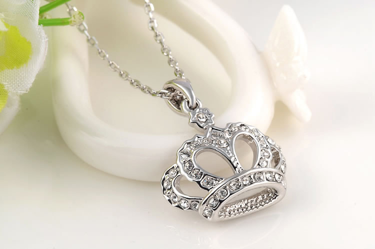 Halsband "Crown" i  med Austrian Crystals och i Platinumplätering - 3