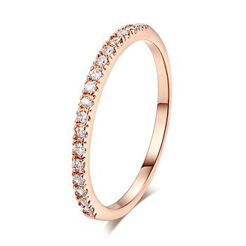 Ring med Cubic Zirconia och i 18K Roséguldplätering