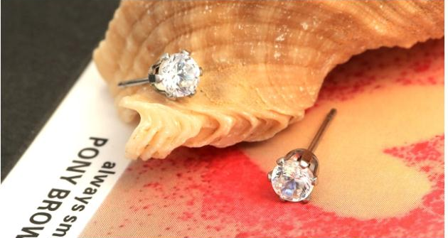 Örhängen med liten sten av 0,4 Cubic Zirconia och i rostfritt stål - 3
