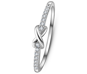 Ring med många små Cubic Zirconia och i 925 Sterling Silverplätering