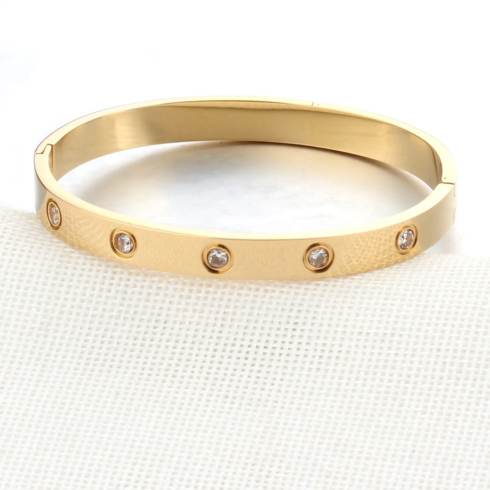 Armband med kristaller och i 18K  Guldplätering - 2:a sortering - 2