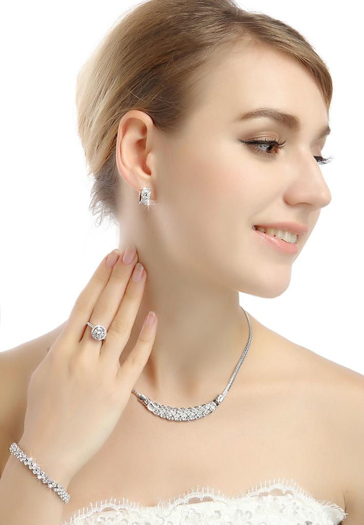 Örhängen "Round Loop" med 10 små Cubic Zircona och Silverplätering - 7