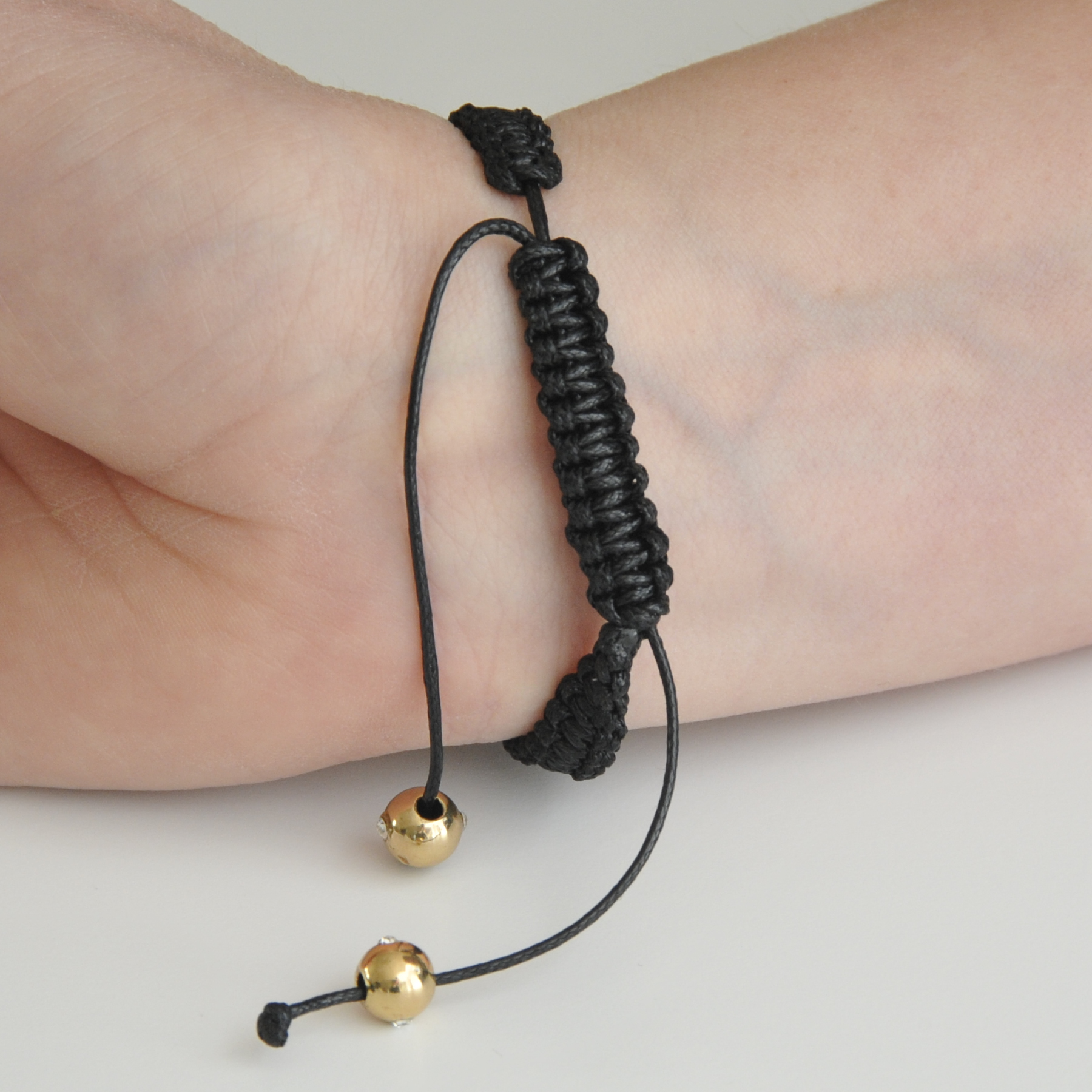 Armband "Cross" med guldfärgat kors och en rad med kristaller - 4