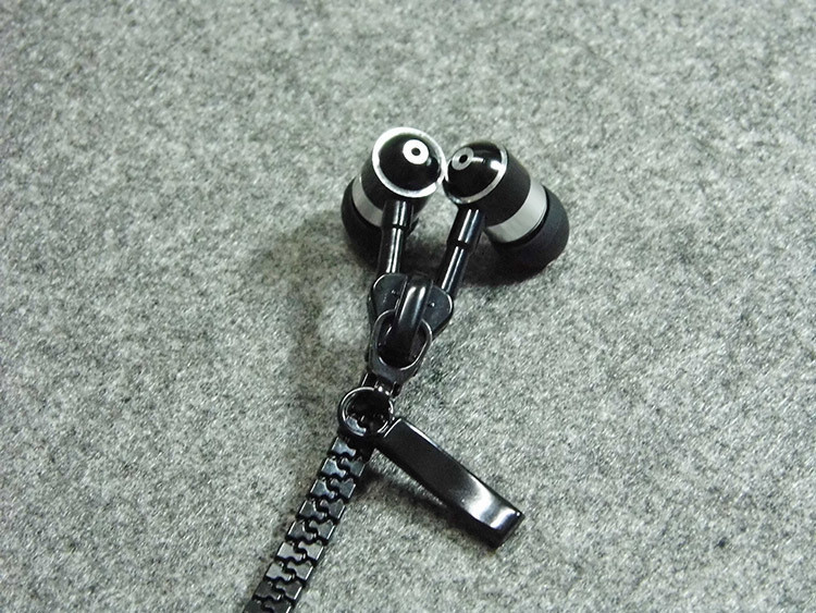 Zipper in ear-lurar - 7