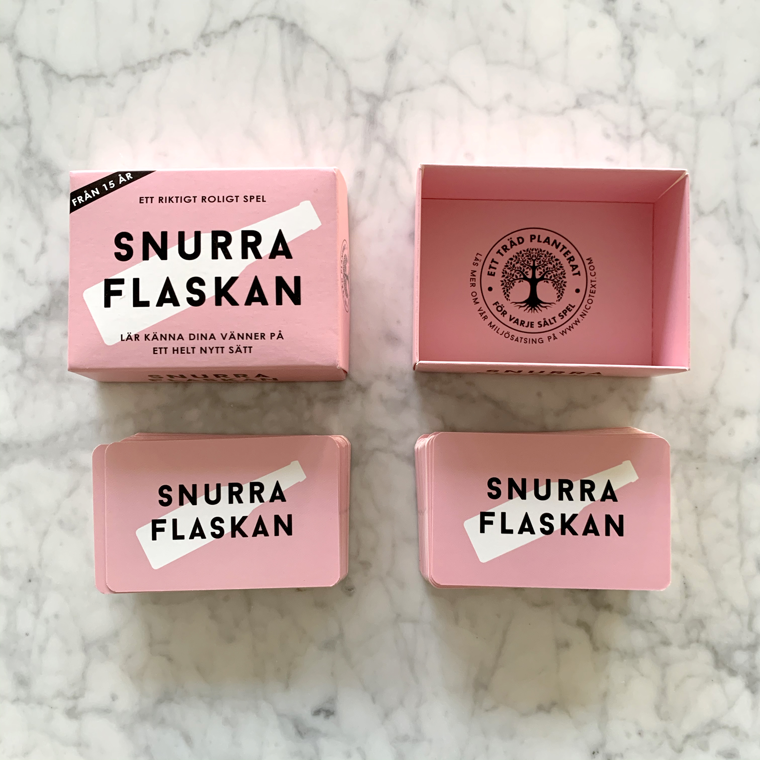 Snurra flaskan -Spel i liten bekväm ask - 4