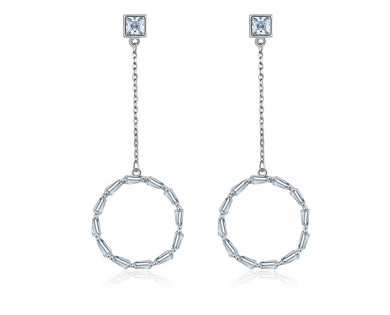 Örhängen "Round Drop" med Cubic Zirconia och i 925 Sterling Silverplätering