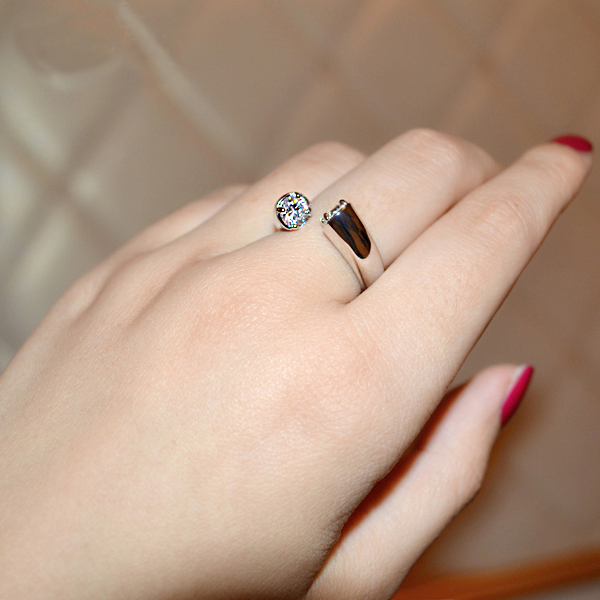 Ring med Cubic Zirconia och i Vit 18K Guldplätering - 5