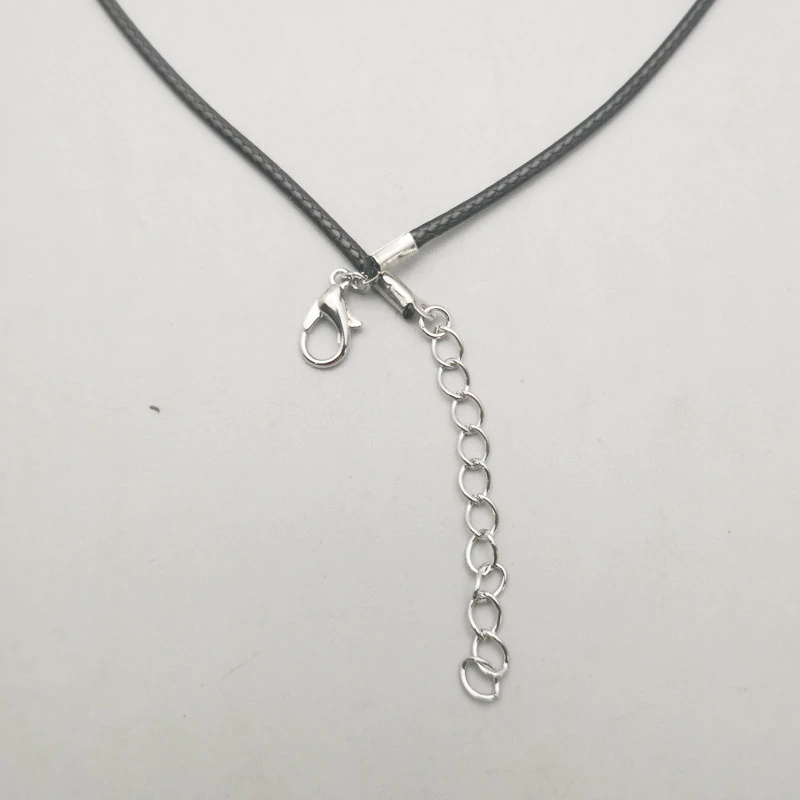 Läderrem Svart -vaxad 1,5mm resp. 2mm -längd 45cm , 60cm  resp. 70 cm + 5cm förlängningskedja - 2