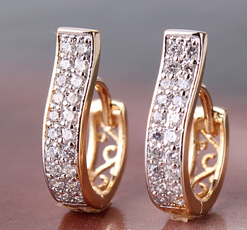 Örhängen "Hoop" med Cubic Zirconia samt i 18 K Guldplätering