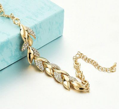 Armband "Braided leaf" med Austrian Crystals och i 18 K Guldplätering - 3