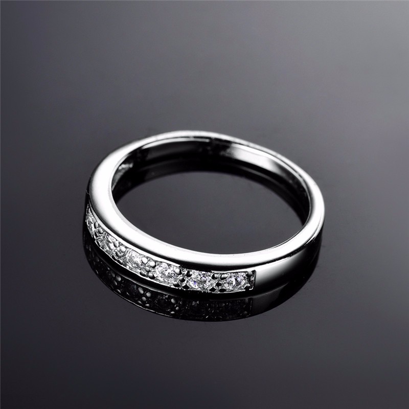 Ring med Cubic Zirconia och i Vit 18K Guldplätering - 14