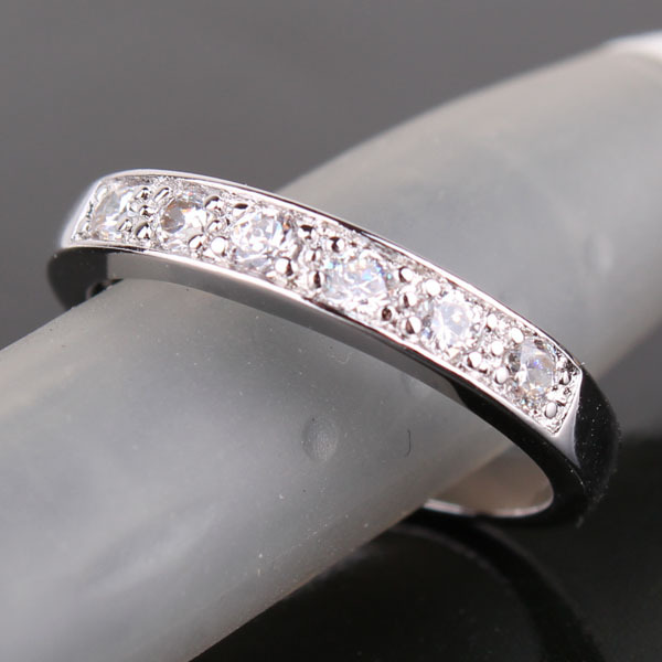Ring med Cubic Zirconia och i Vit 18K Guldplätering - 5