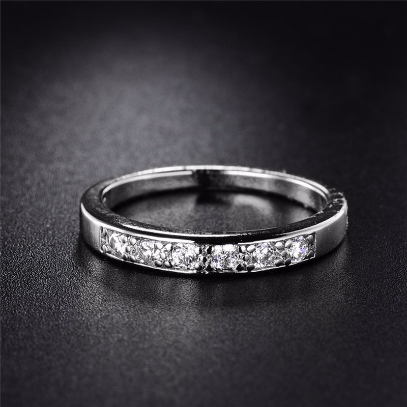 Ring med Cubic Zirconia och i Vit 18K Guldplätering - 13