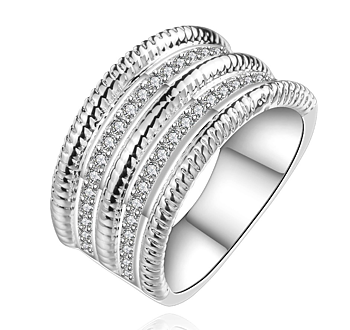 Ring med små Cubic Zirconia och i 925 Sterling Silverplätering