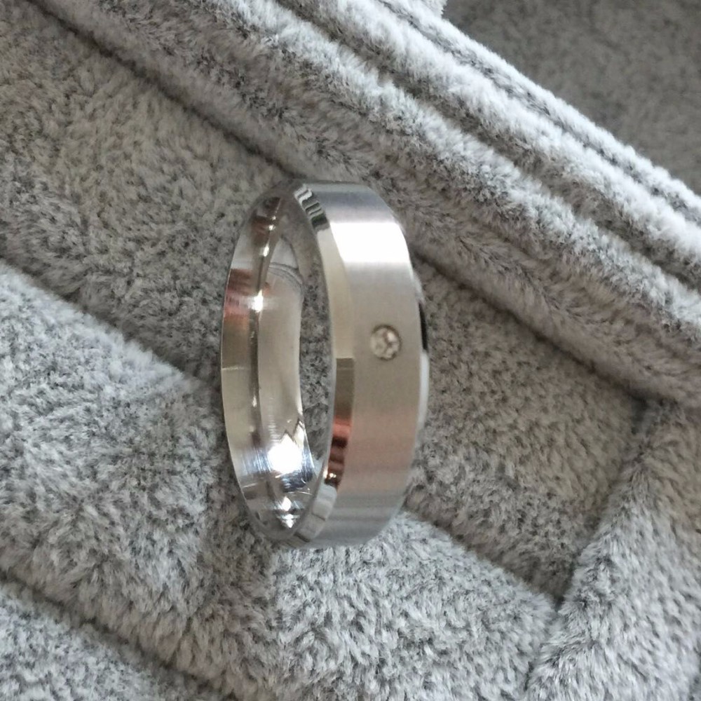 Ring i Rosfritt stål  med Cubic Zirconia och Titaniumplätering - 5
