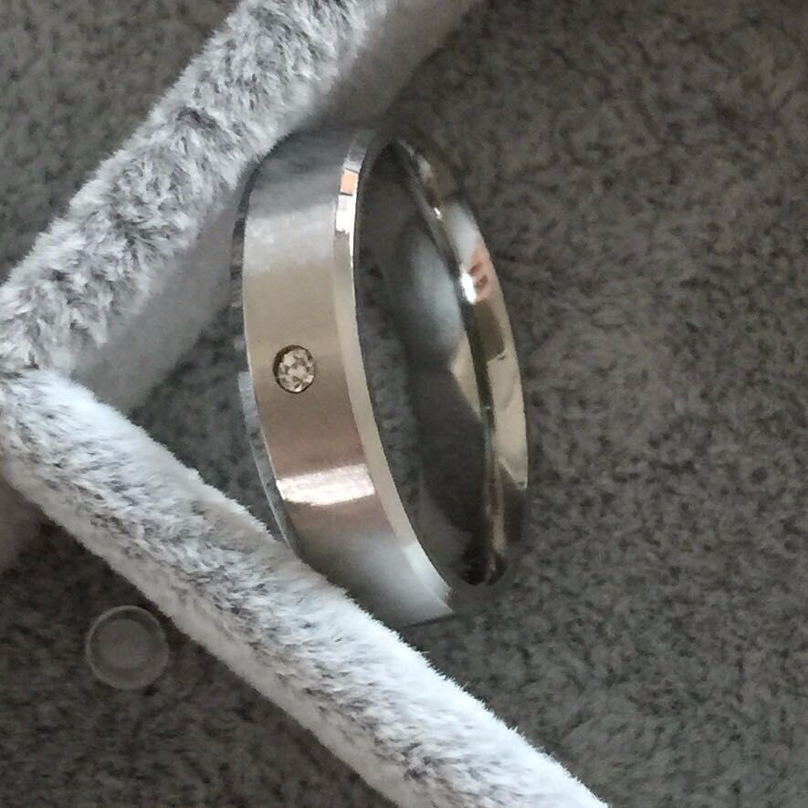 Ring i Rosfritt stål  med Cubic Zirconia och Titaniumplätering - 3