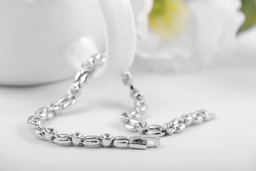 Armband med Austrian Crystals och i Platinumplätering - 2