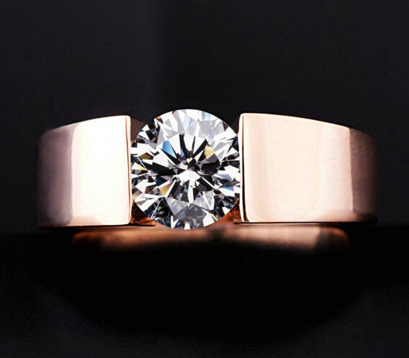 Stilren ring med en Cubic Zirconia och i 18K Roséguldplätering - 2