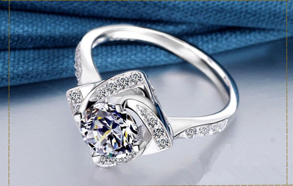 Ring med Cubic Zirconia samt  i 925 Sterling Silverplätering - 5