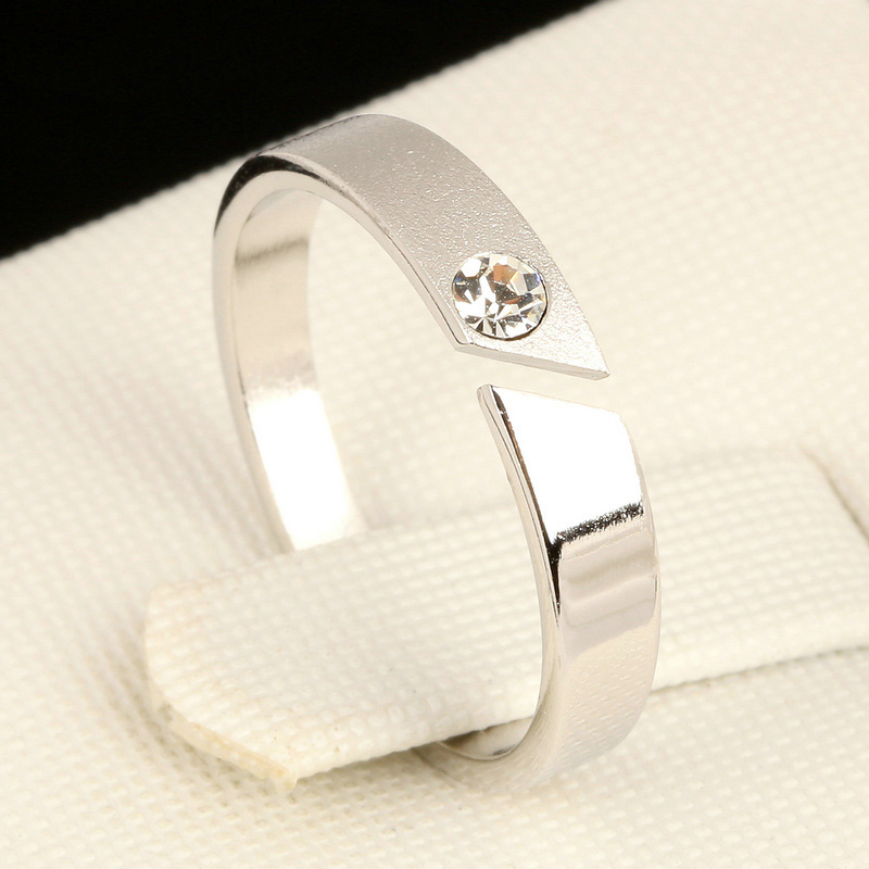 Ring med en sten i Stellux Austrian Crystal och platinumplätering - 2