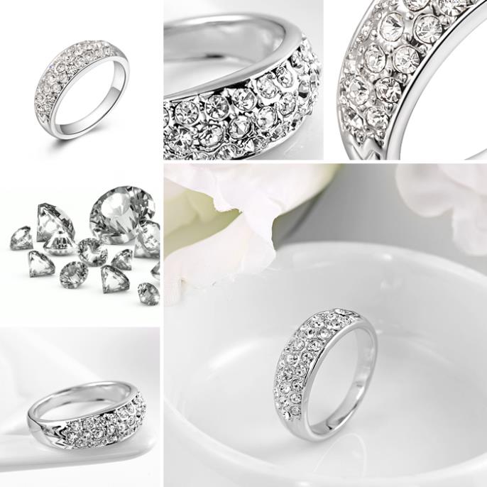 Ring med ett band av små Austrian Crystals och platinumplätering - 2