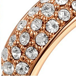 Ring med ett band av små Austrian Crystals och 18K Roséguldplätering - 2