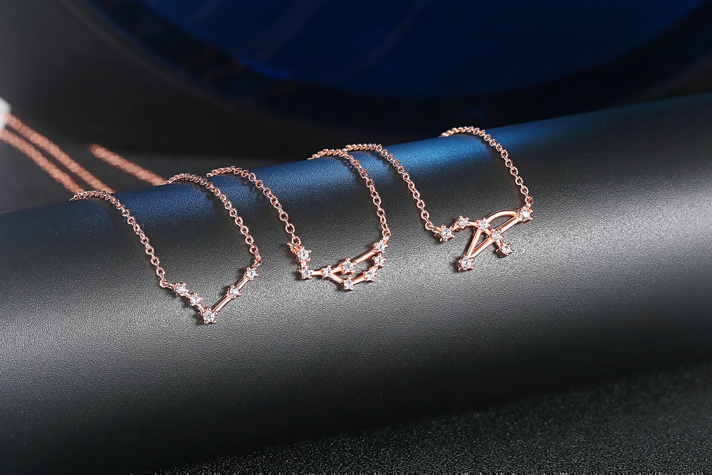 Halsband "Constellation" med Ditt Stjärntecken i Cubic Zirconia och 18K Roséguldplätering - 4