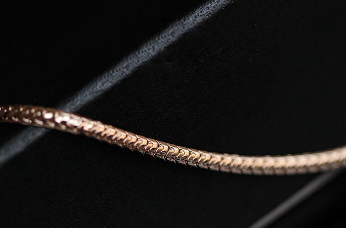Halsband med många små stenar i Cubic Zirconia och i 18 K Guldplätering - 7
