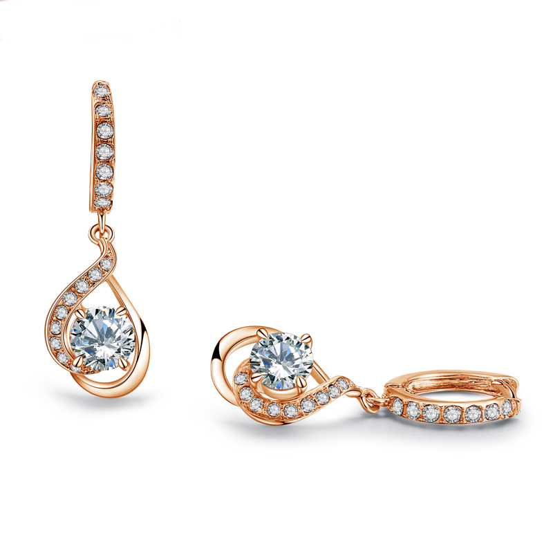 Örhängen med Austrian Crystals och i 18 K Roséguldplätering - 2